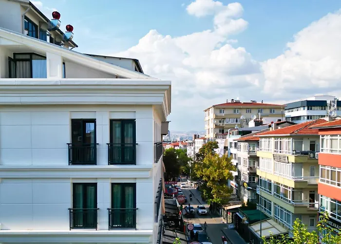 Sky Hill Hotel